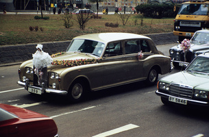 Wedding cars in Central